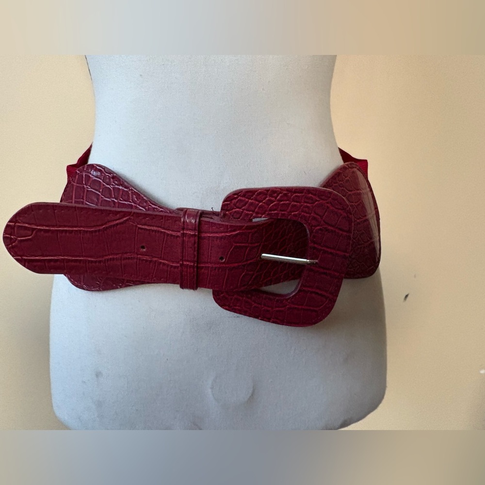 Wide Belt Elegant Red Croc-Embossed Belt - Size M